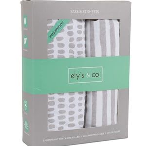 Ely's & Co Waterproof Bassinet Sheets 32"X16"X3" - Like new